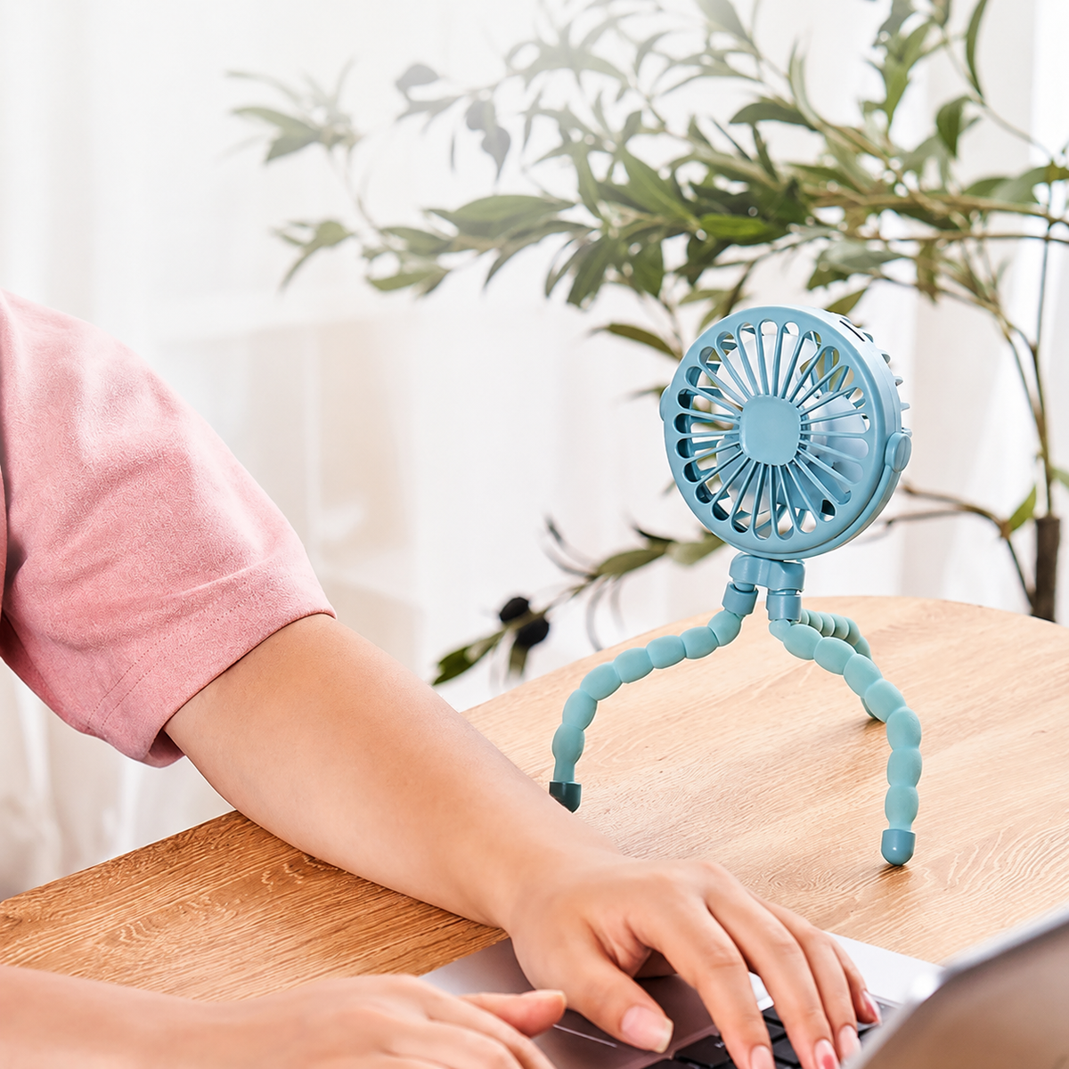 USB Mini Octopus Fan: Adjustable, Portable, Multifunctional.